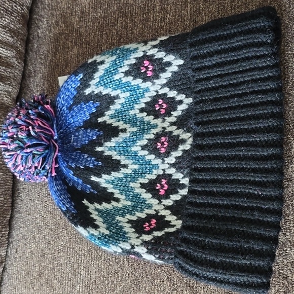 MIXIT BRAND WOMEN'S MULTI COLORS "STOCKING CAP" WITH POMPOM ONE SIZE FITS MOST - Picture 1 of 12